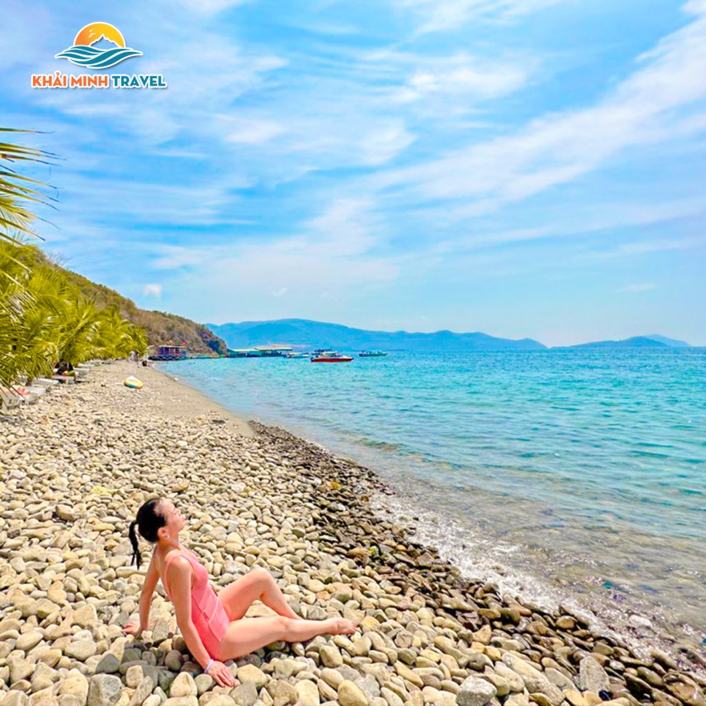 Con đường sỏi tại Bãi Tranh